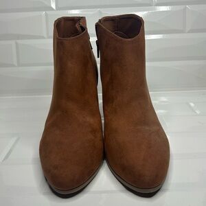 Roasted Chestnut Sueded Heel booties